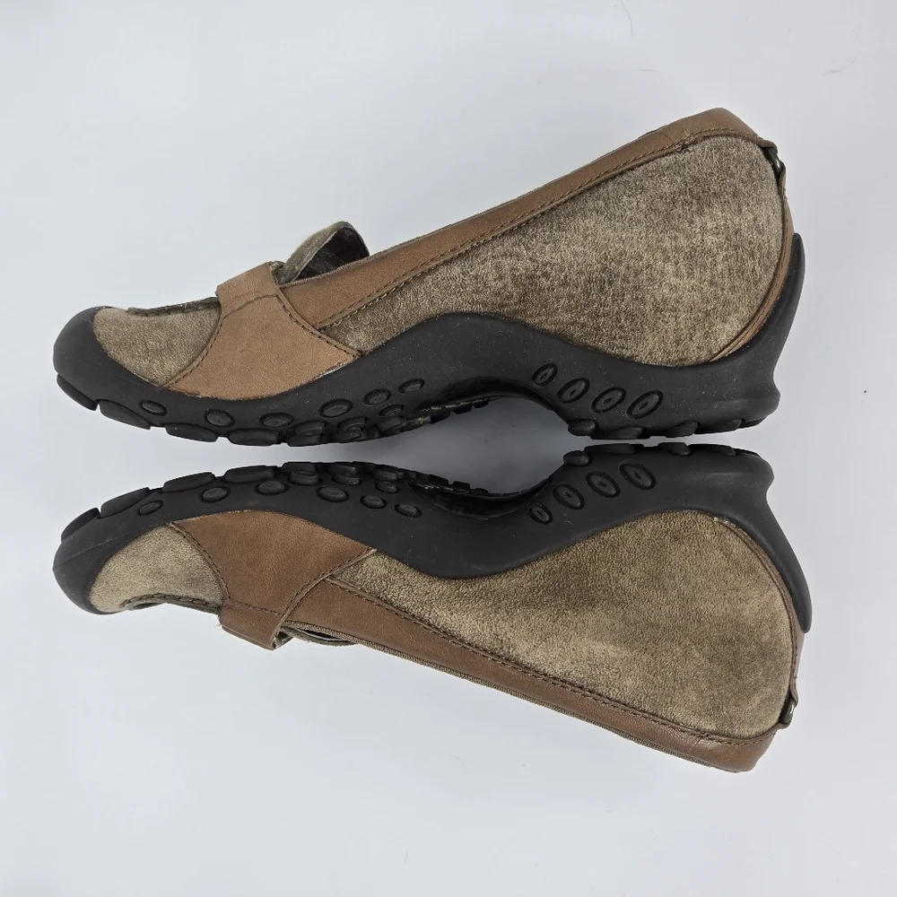 Merrell‎ Plaza Glide Loafer Shoes Tan Suede Women's size 6